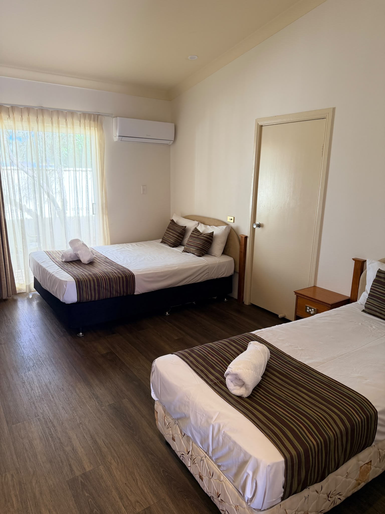 Standard Pet Friendly Rooms (5) 
